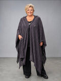 Prachtige cape poncho met lange punt muts achterkant One size