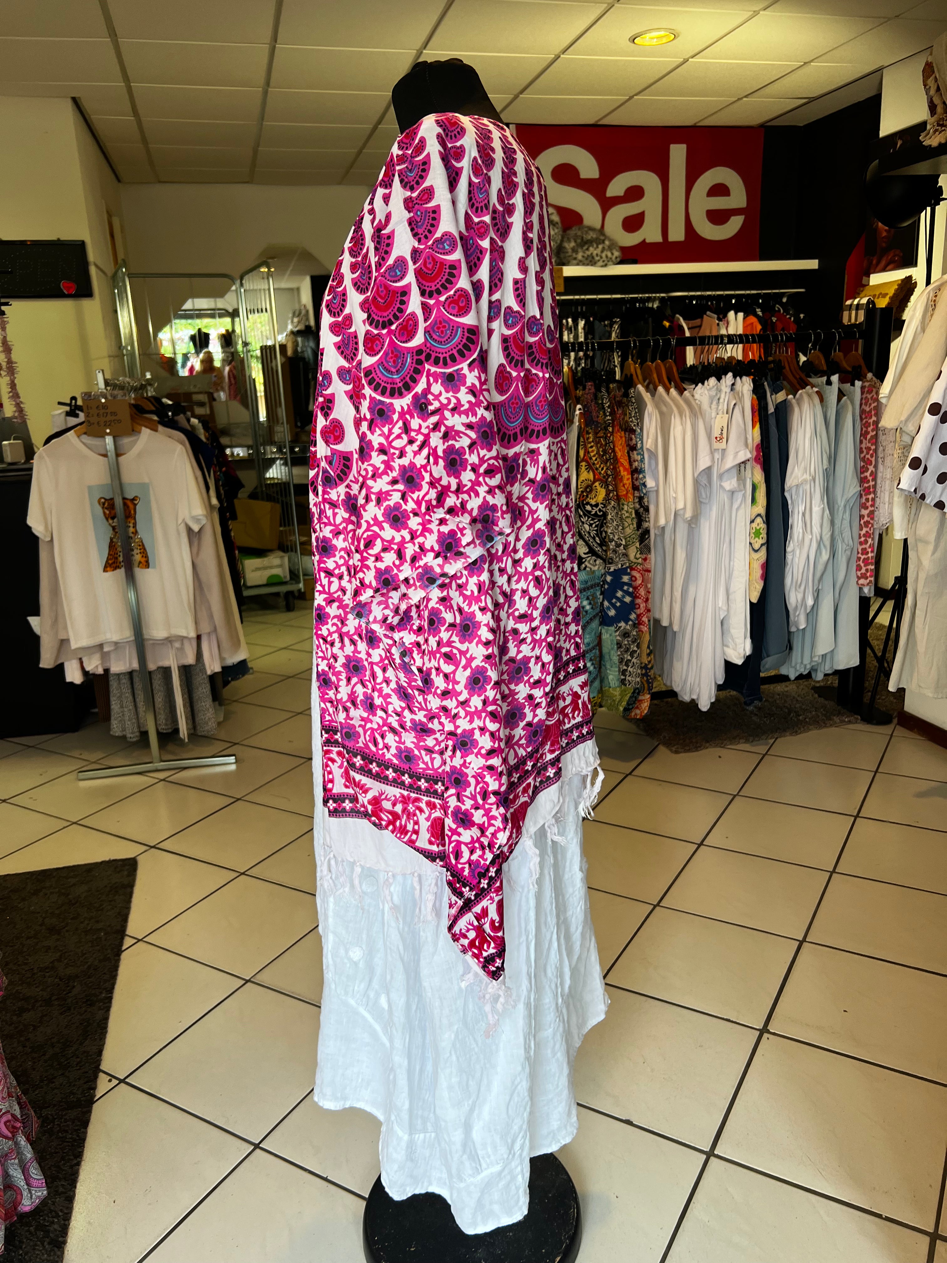 Luna Serena open poncho One size past tot maat 52/54