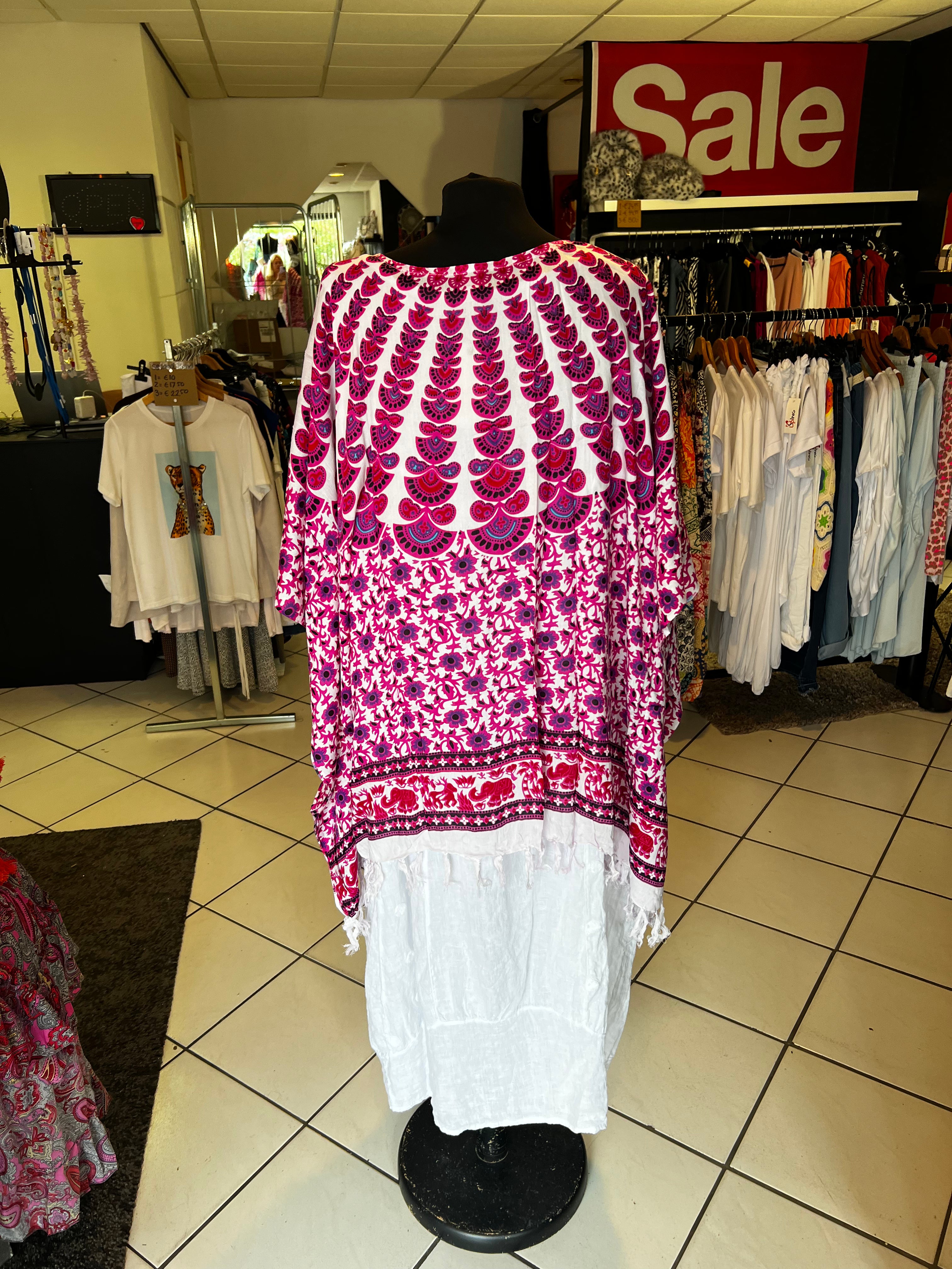 Luna Serena open poncho One size past tot maat 52/54