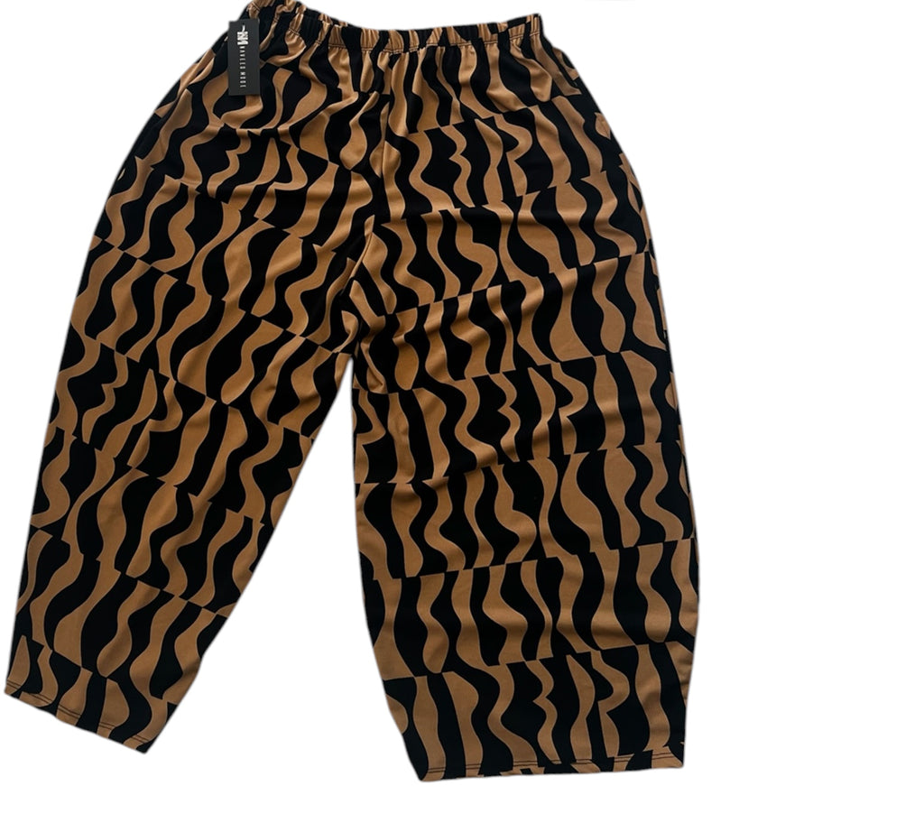 Naveed iets ruimvallende enkel broek One Size past tot maat 54 🔴
