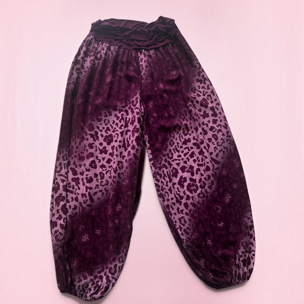 Broek met elastiek onder One size Past voor maat 38-40-42-44-46