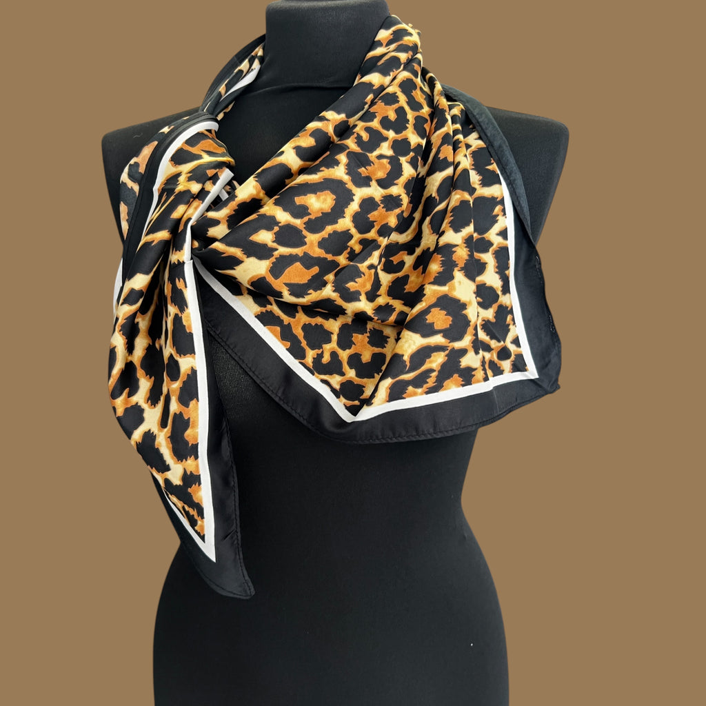 3 hoek sjaaltje zijde/viscose panter print
