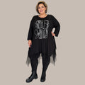 Alijn shirt met opdruk en onder tule Plus size past tot maat  58