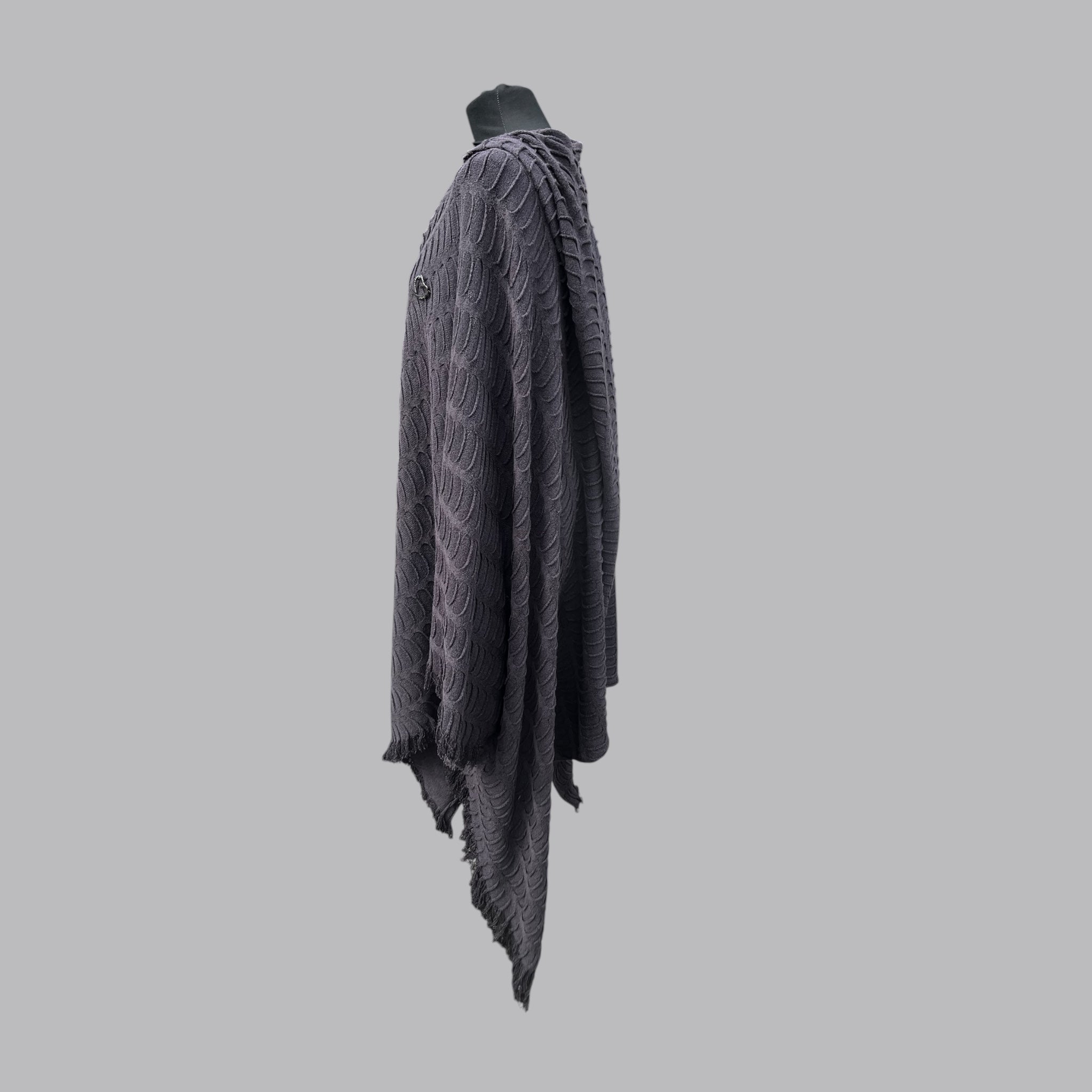 Prachtige cape poncho met lange punt muts achterkant One size