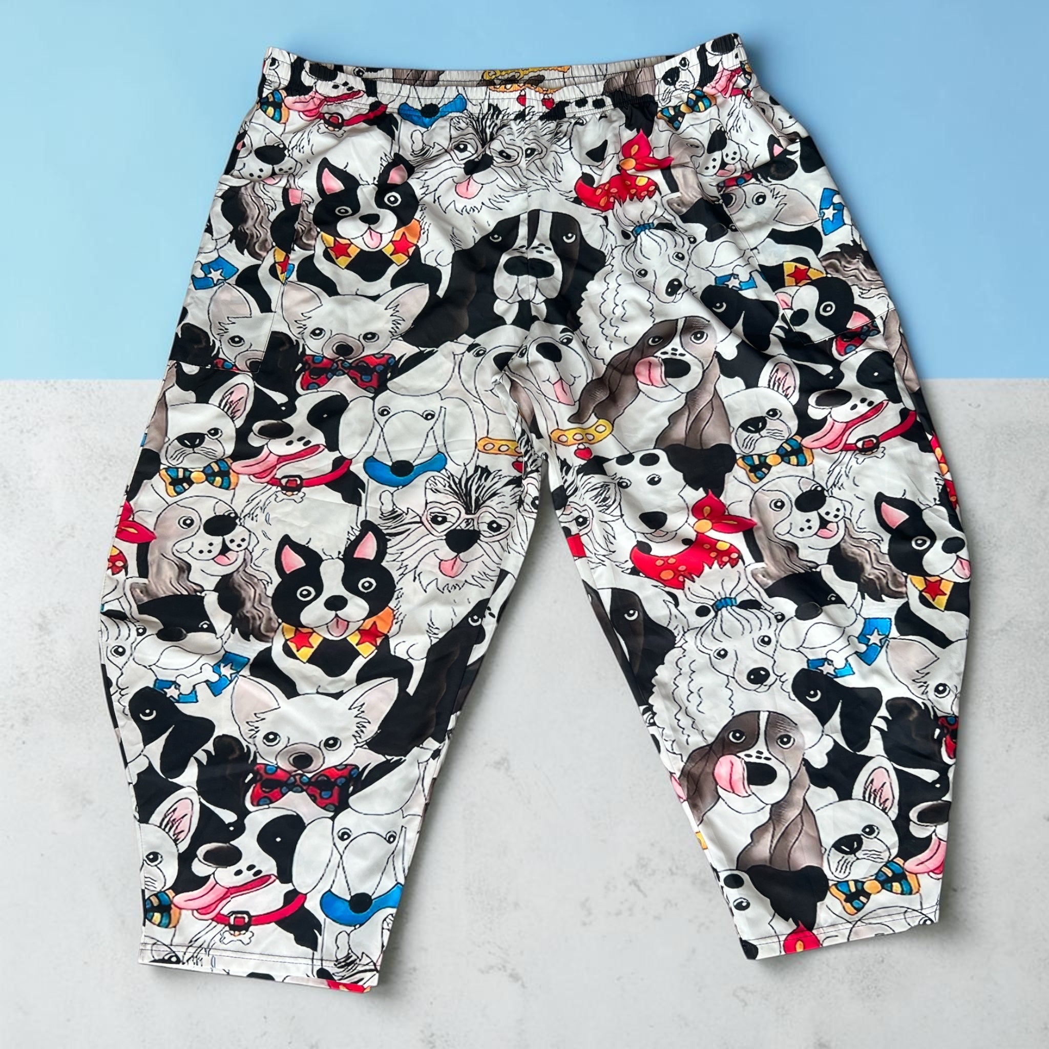 Ruime broek met hondje past voor maat 56-58-60