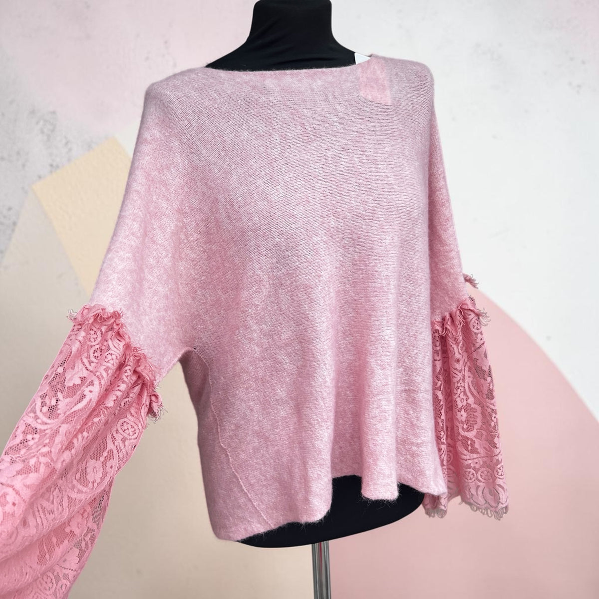 Dunne trui met kanten flair mouwen roze pat voor 40-42-44