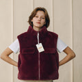 Body warmer kort Fake bont in bordeaux One size