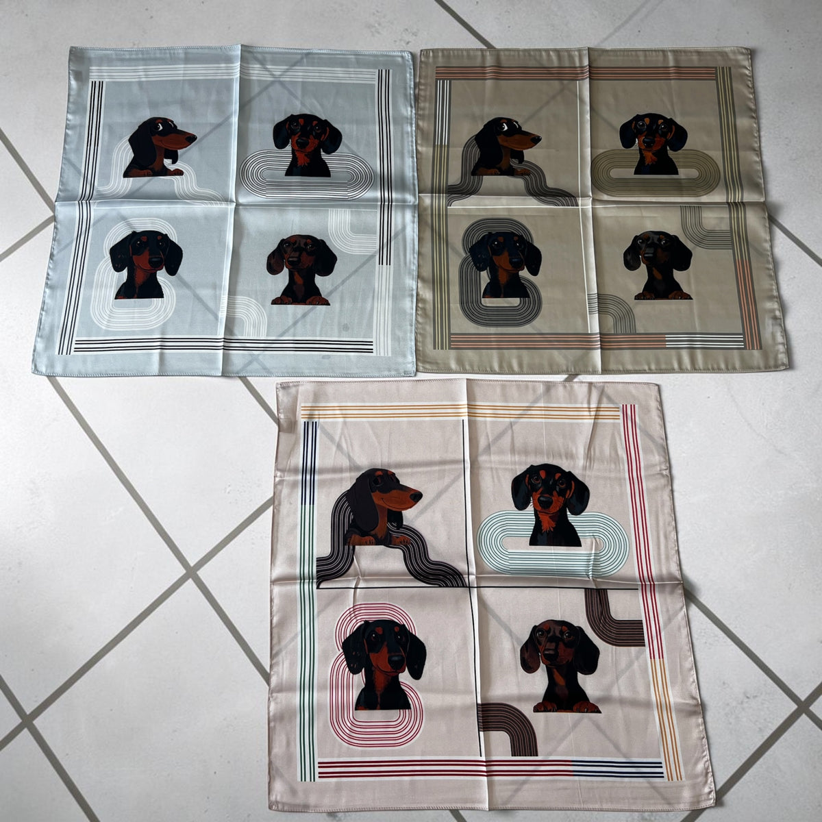 Sjaaltjes met hondjes in meer kleuren