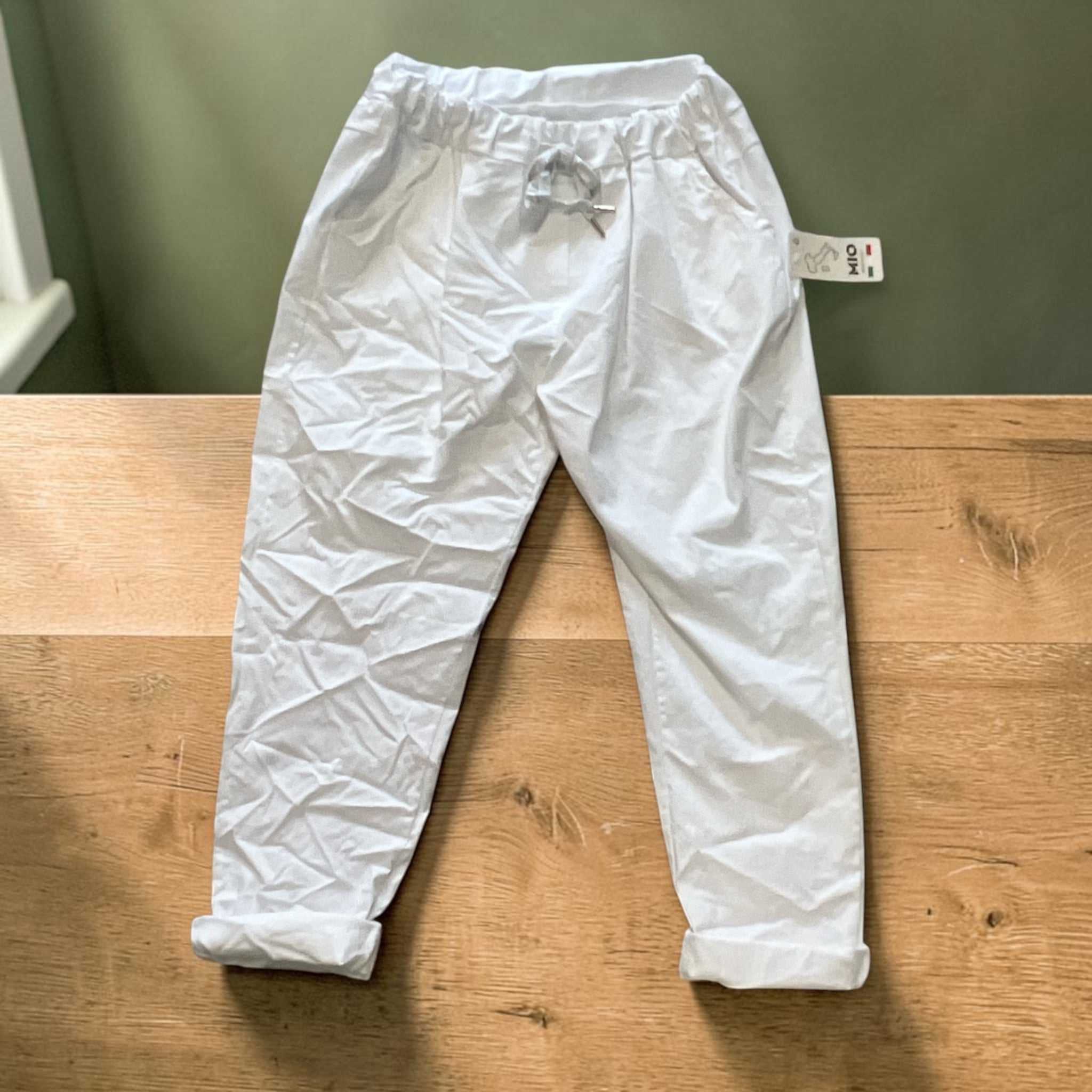 Jogger wit maat 48-50 kleine 52