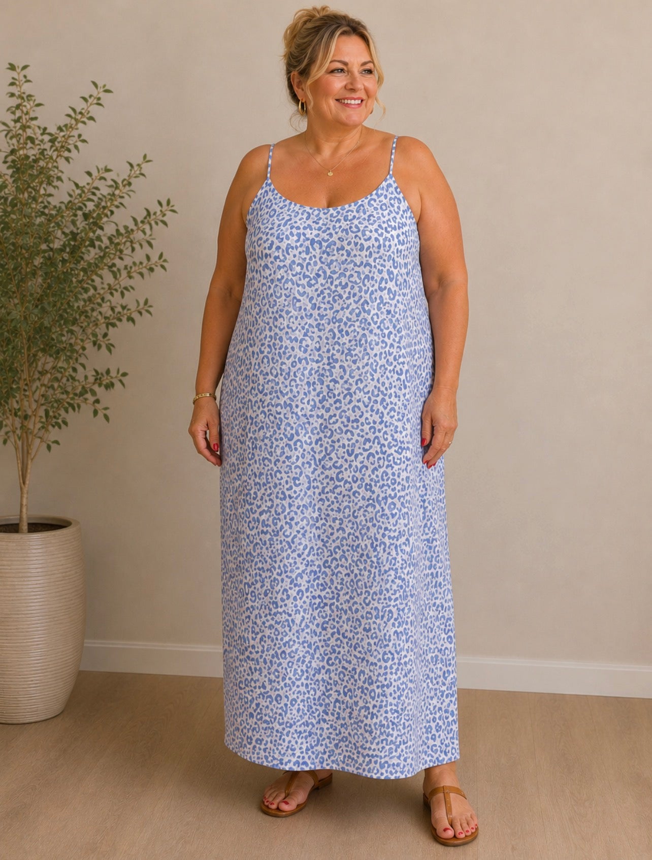 Maxi jurk viscose past voor maat 48-50-52 blauw