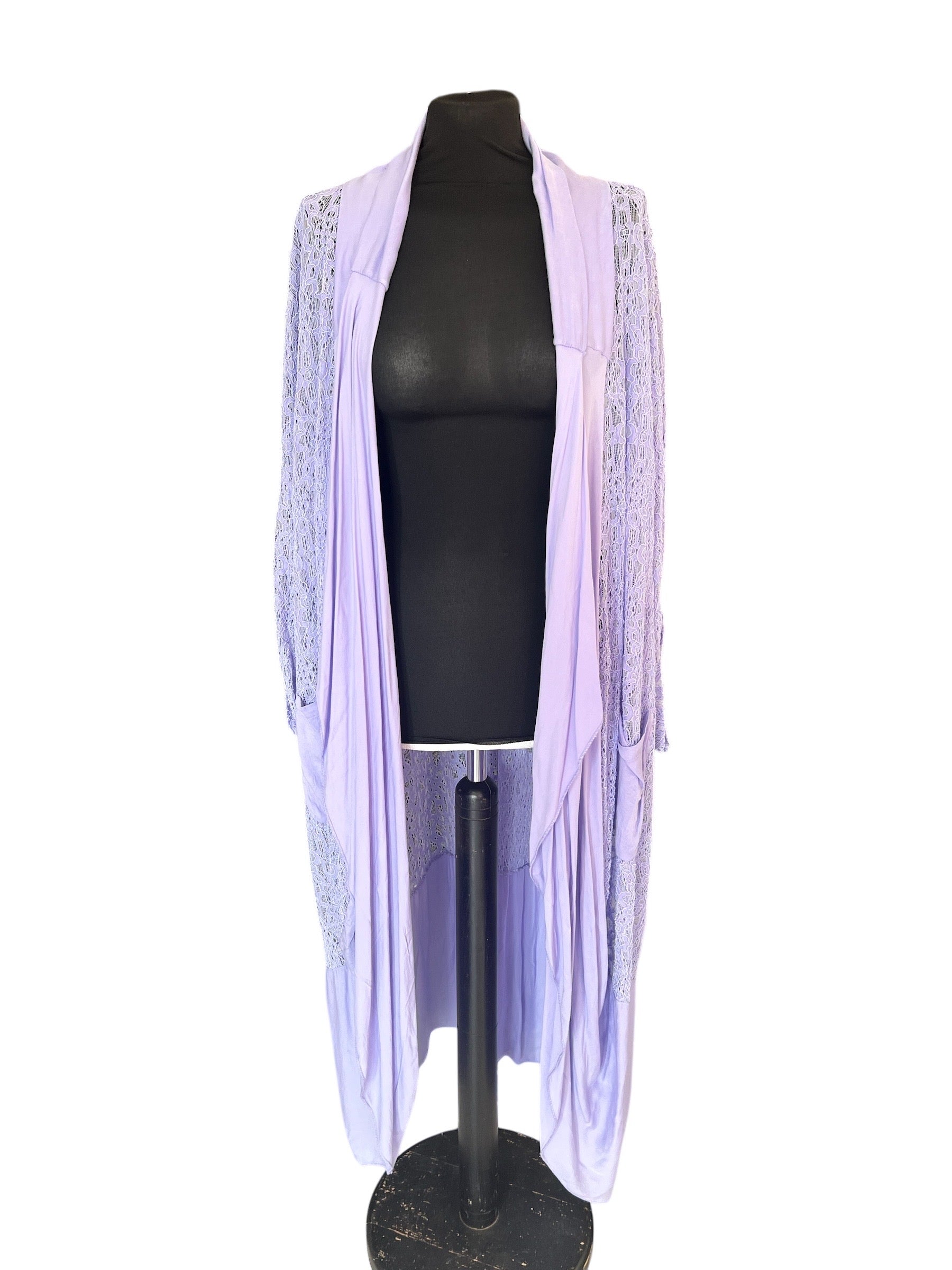 Kanten lang  vest lila La Bass past voor maat 52-54 en 56