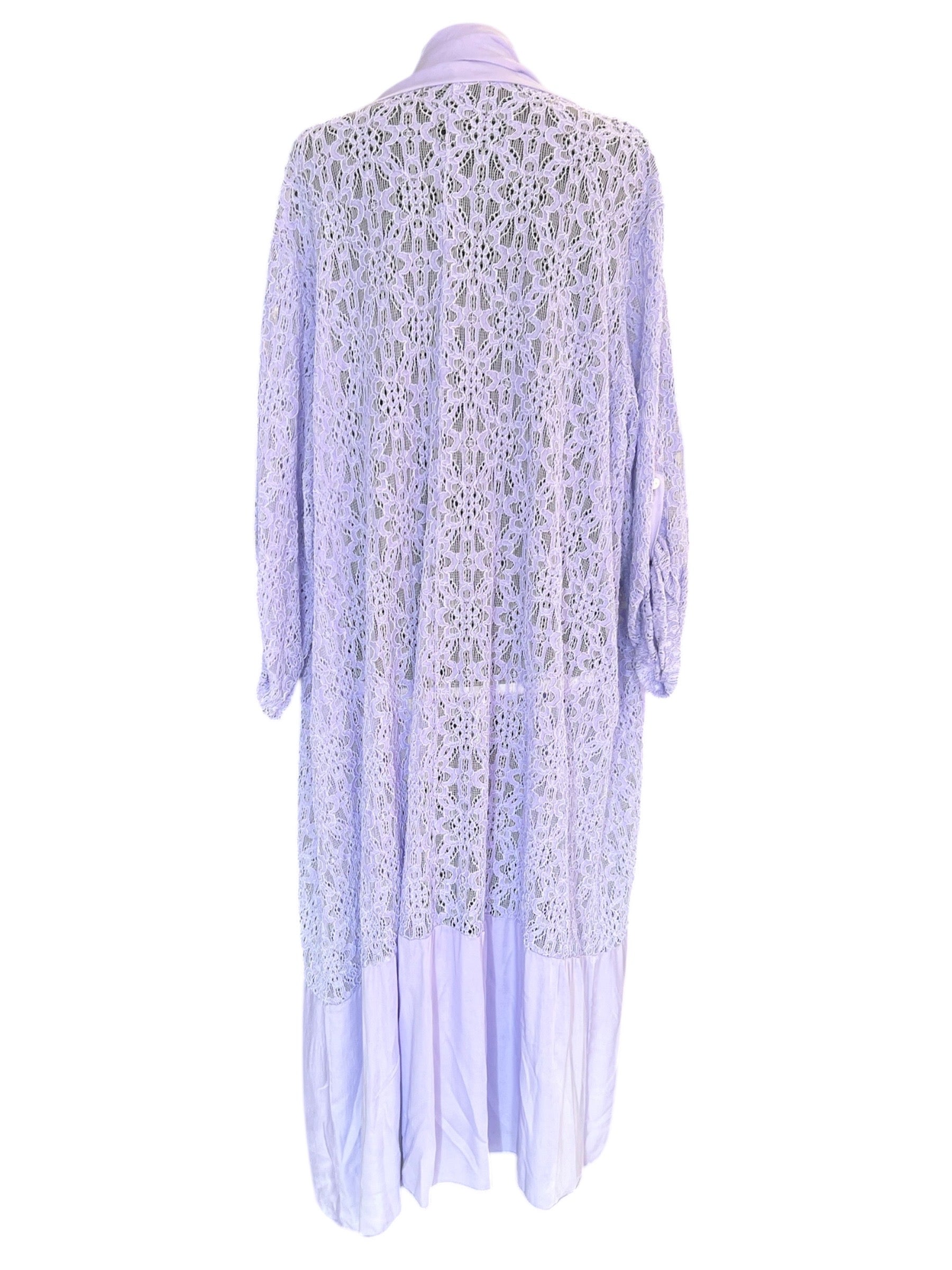 Kanten lang  vest lila La Bass past voor maat 52-54 en 56