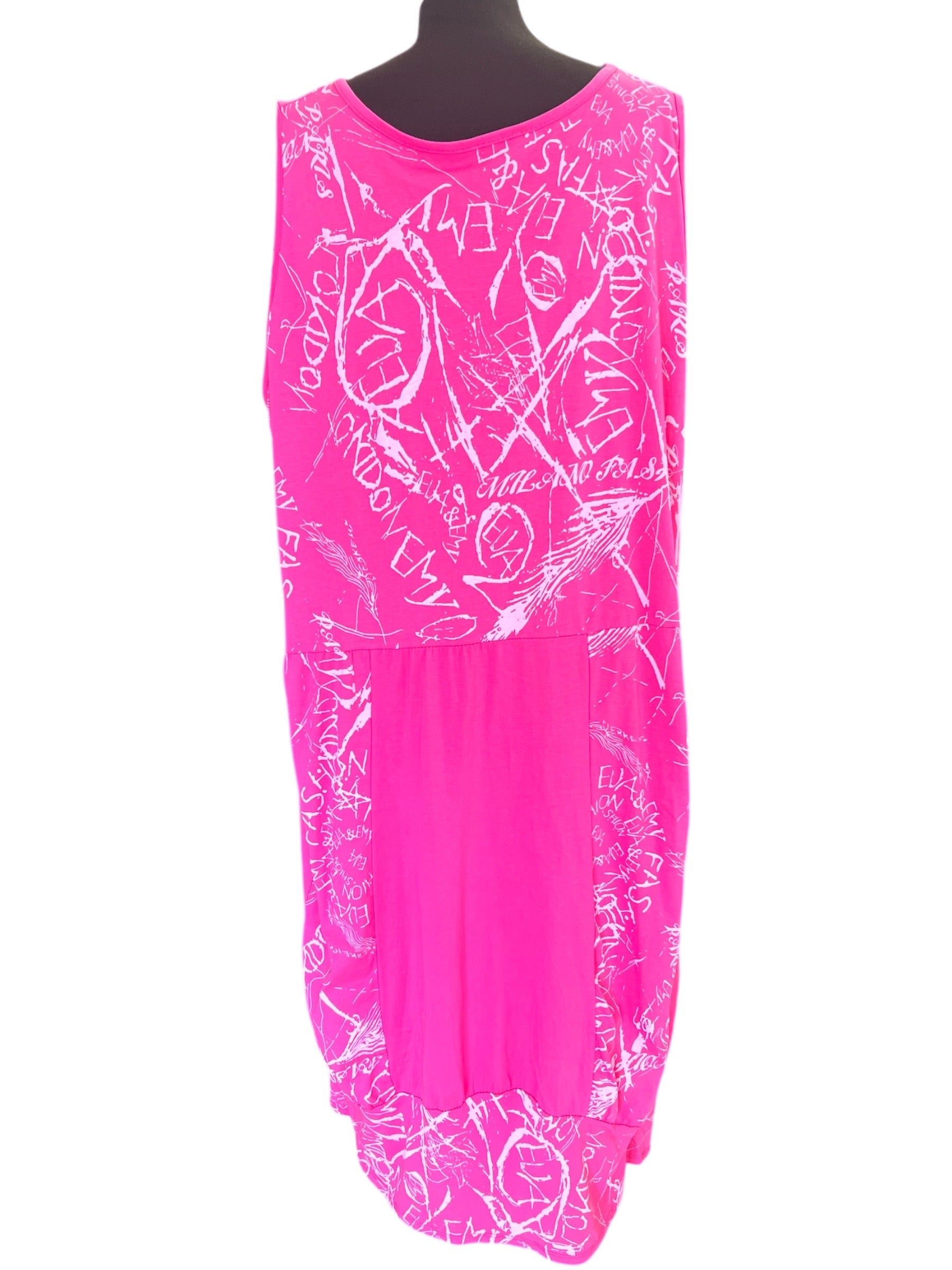 Moonshine lange  jurk in roze kleur  mt 52-54-56