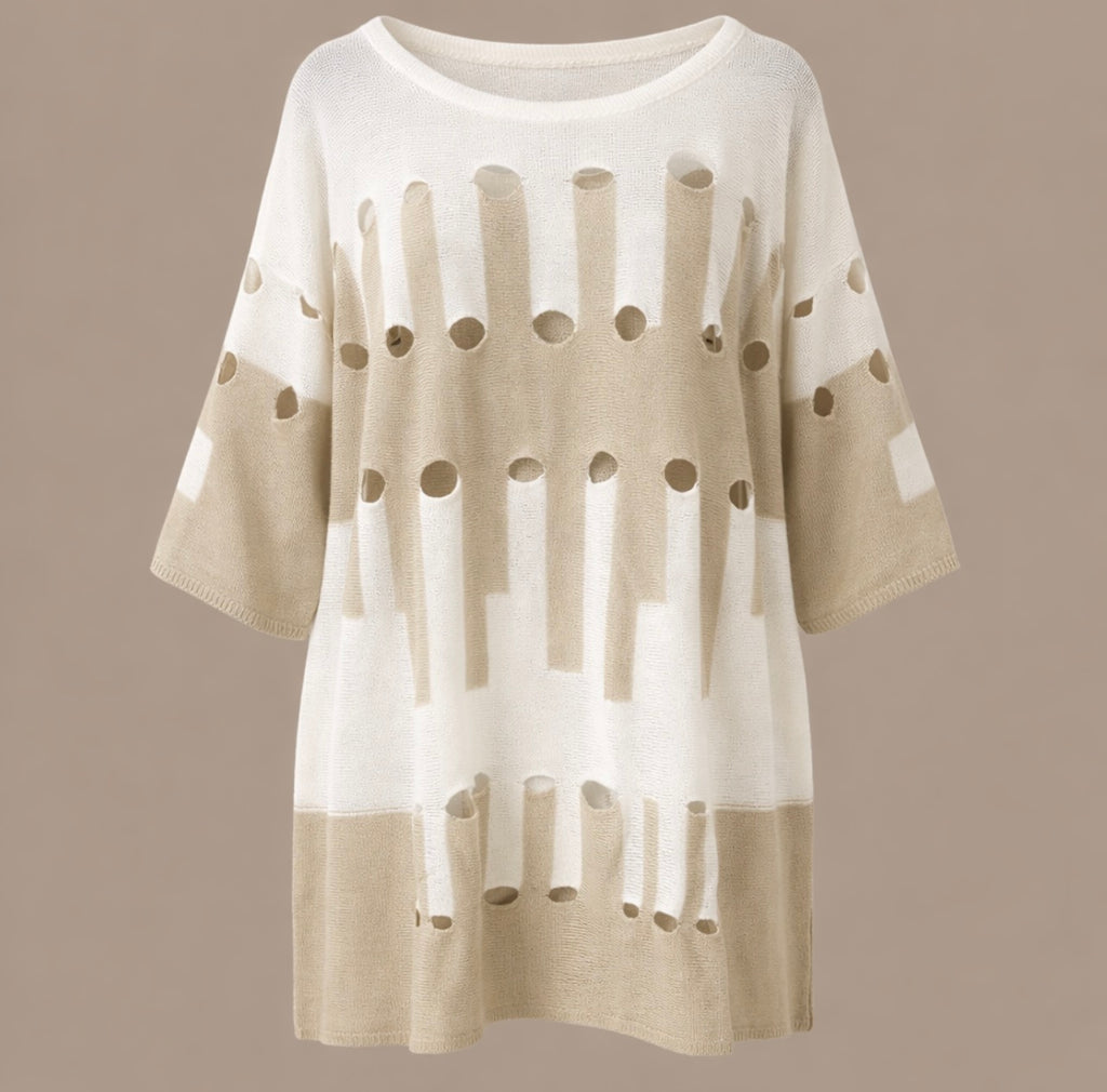 Ruime dunne ruime trui beige  /wit met gaten een maat tot maat 58