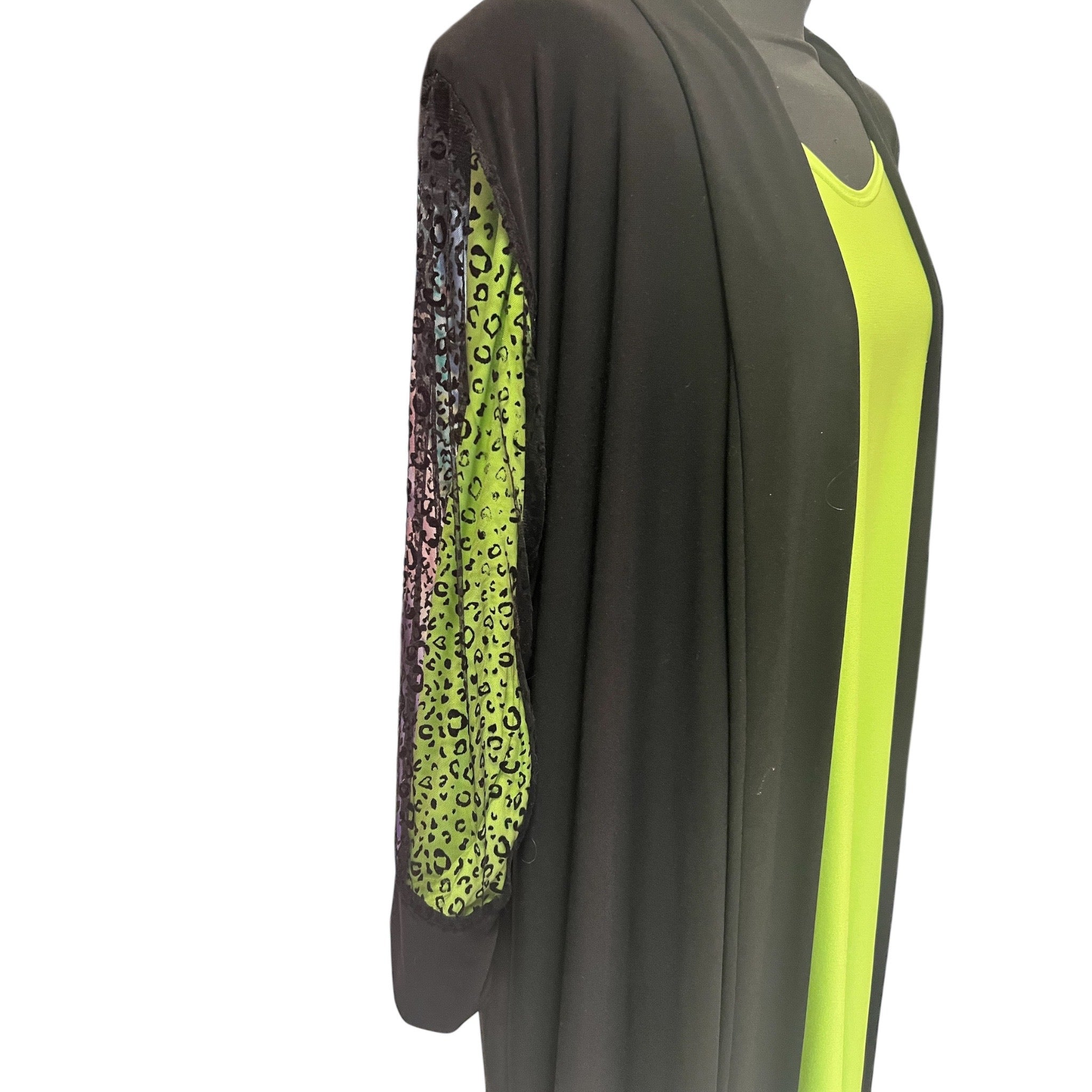 Magna vest zwart met voile mouwen maat 52/54