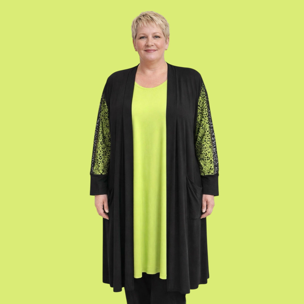 Magna vest zwart met voile mouwen maat 52/54