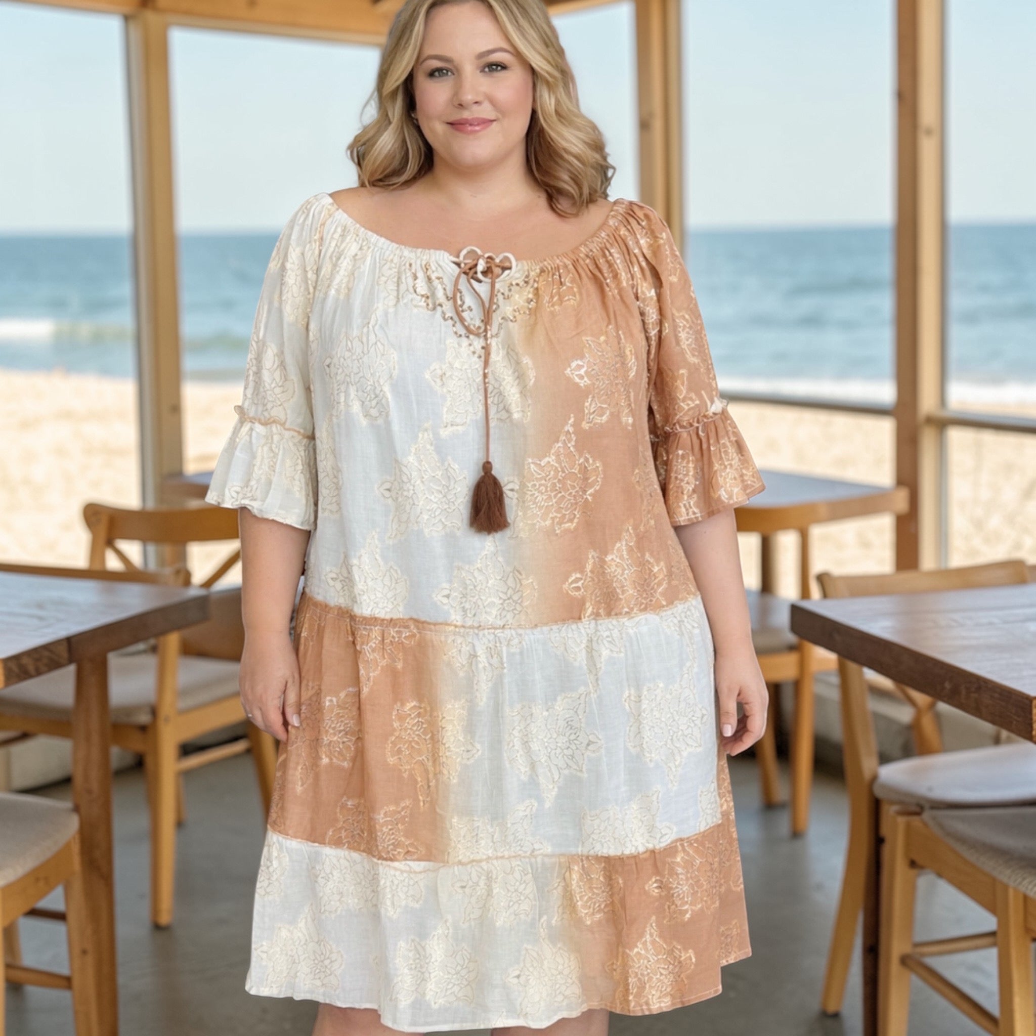 Beige bruin Jurkje /tuniek met goud past voormaat 50-52-54