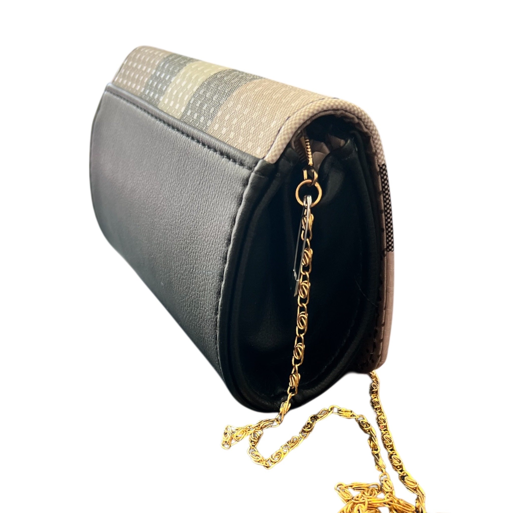 Luxe tasje met gouden hengsel