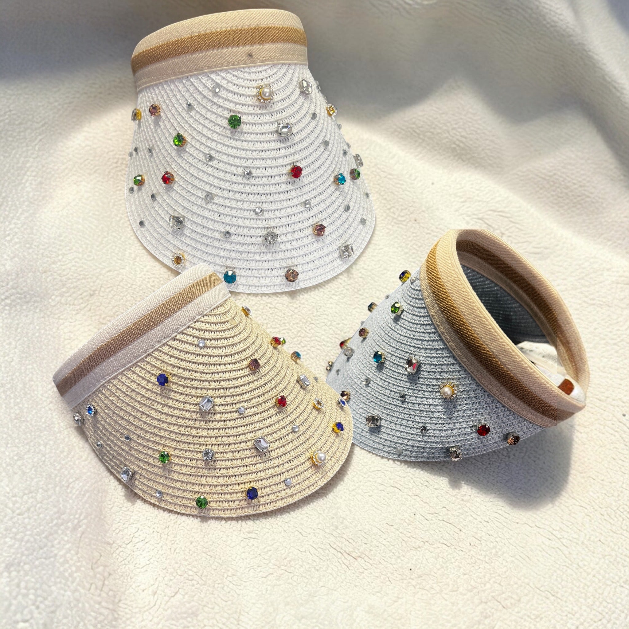 Zonneklep met strass stenen